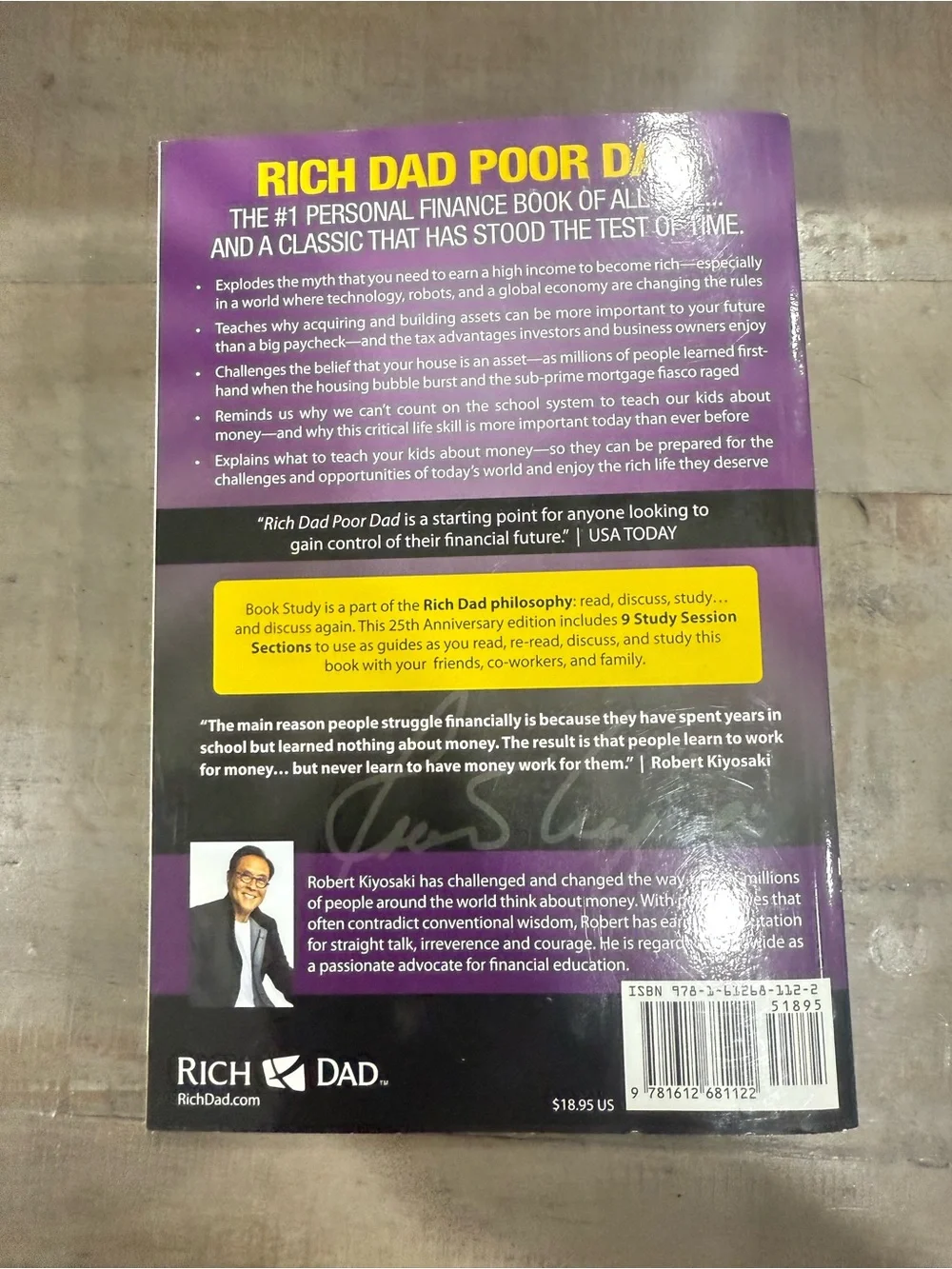 Robert T. Kiyosaki Rich Dad Poor Dad - Yellow/Black Cover